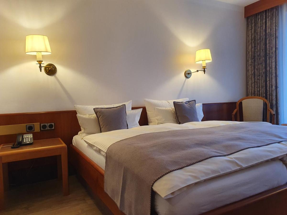 Kaefernberg - Weinhotel Alzenau in Unterfranken Buitenkant foto