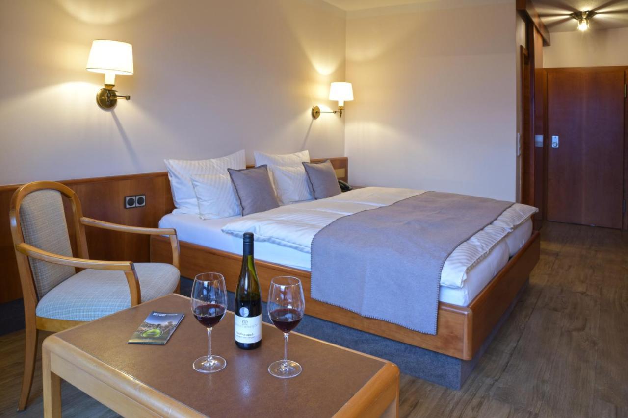 Kaefernberg - Weinhotel Alzenau in Unterfranken Buitenkant foto